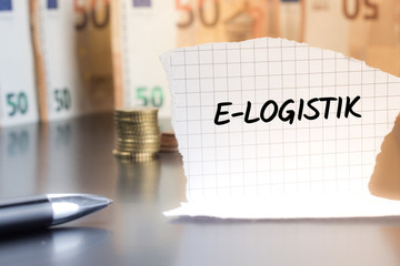 E-Logistik schriftlich auf einem Notizzettel
