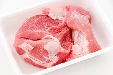 豚肩肉 グーヤヌジー（生肉）
