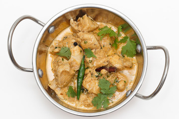 Balti chicken pasanda in a kadai bowl