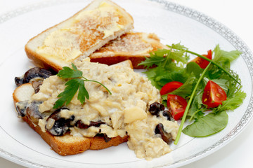 Egg mushroom and salad lunch