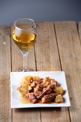 bodegón de comida y bebida