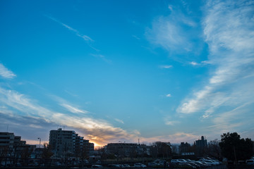 Fototapeta premium 街に沈む夕日