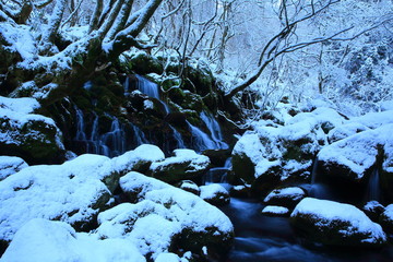 冬の滝