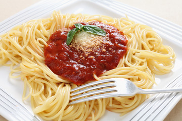 Spaghetti with pomodoro sauce
