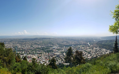 Obraz premium Tbilisi, Georgia: City panorama from the mountain Mtatsminda park