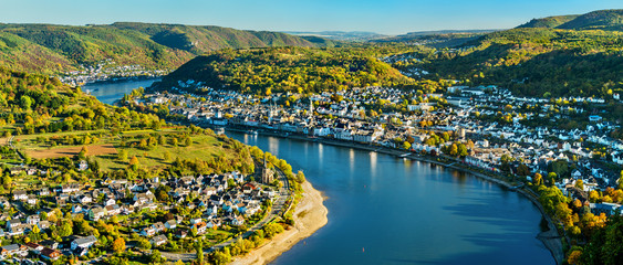 Aerial view of Filsen and Boppard towns with the Rhine in Germany - obrazy, fototapety, plakaty