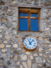 Fototapeta premium close-up of clock on facade
