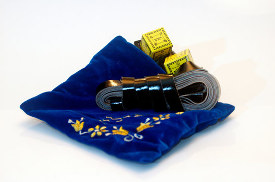 Tifillin and tfillin bag