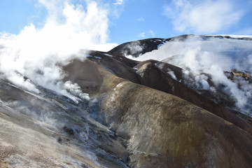 Columns of steam and ice.
Kerlingarfj&ouml;ll &ldquo;The old woman's mountains &rdquo;,
visited in the middle of September, just before the first snowfalls