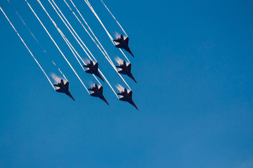 Aerobatics, a figure of several aircraft