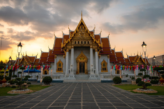 Wat Benchamabophit, the Marble temple Bangkok is famous travel landmark for tourist at dusk.