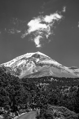 Pico de Orizaba Citlaltépetl e Nuvem