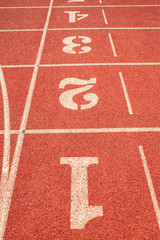 running track with numbers