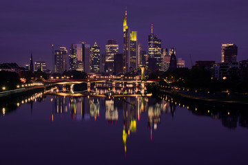 Fototapeta na wymiar Blick auf die Skyline von Frankfurt am Main, Hessen, Deutschland 