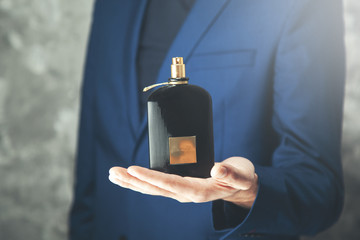 man hand perfume