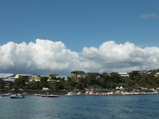 Fototapeta na wymiar Port et jetée de Mamoudzou à Mayotte