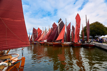 Zeesboot Regatta im Saaler Bodden
