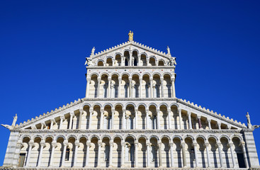 Obraz premium View of the Pisa Cathedral (Santa Maria Assunta) on the Square of Miracles (Piazza dei Miracoli) complex near the Leaning Tower of Pisa in Tuscany, Central Italy