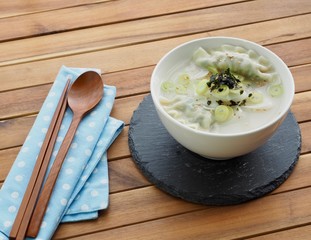 한국의 음식 떡 만두국 