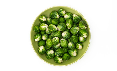 Rosenkohl auf einem grünen Teller