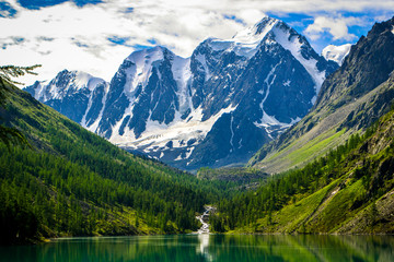 Fototapeta na wymiar Altai. Shavlinskoe lake - the pearl of Altaimountains Dream, Beauty and fairy Tale