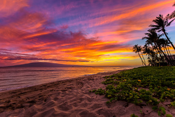 Kaanapali Beach on Maui, Hawaii at Sunset - obrazy, fototapety, plakaty