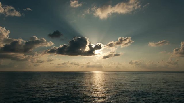 Beautiful Timelapse of the Sunset in Maldives