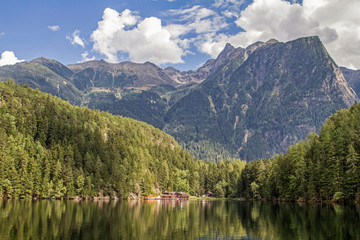 Fototapeta na wymiar Piburger See im Ötztal in Tirol