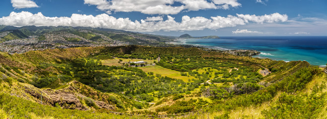 Panoramic View over Diamond Head Crater o Oahu, Hawaii