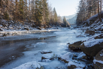 Obraz na płótnie Canvas Mountain river in winter. Ukraine