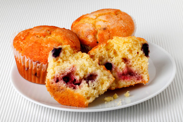 BLUEBERRY MUFFIN CLOSE UP FOOD IMAGE