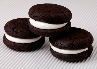   OREO COOKIES  CLOSE UP FOOD IMAGE
