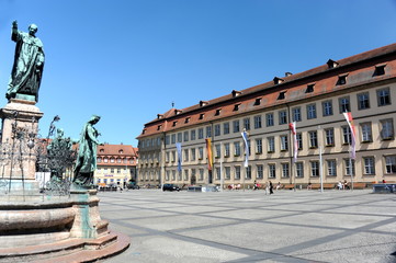 Fototapeta premium Bamberg, Marktplatz mit Brunnen