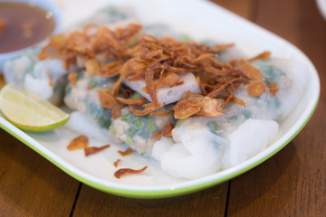 Bauh Cuon steamed rice flour roll