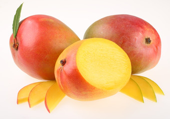 MANGOES   CLOSE UP FOOD IMAGE