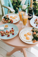 breakfast with eggs 
