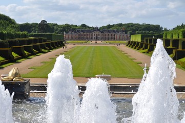 Chateau et jardin fran&ccedil;ais