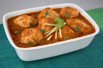 CHICKEN CURRY             CLOSE UP FOOD IMAGE