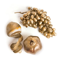 golden fruits isolated