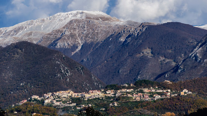 Fototapeta na wymiar Italian village of Picinisco amid the Apennine mountains of the south-east Lazio region
