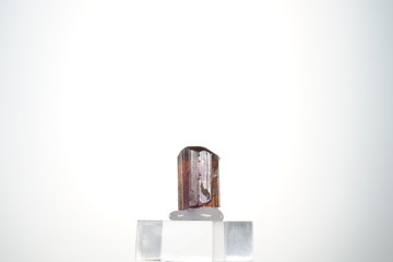 Turmalin, Rot, Rubelith, Natürliche Endung, Brasilien, Edelstein, Mineral, 