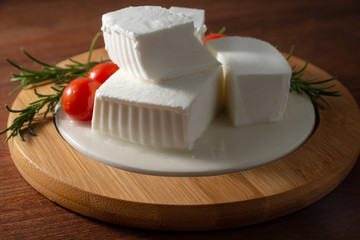 Casu axedu, formaggio fresco tipico sardo 