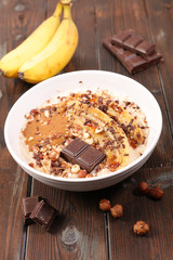 oatmeal with banana and chocolate