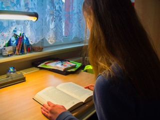 Studentin lernt