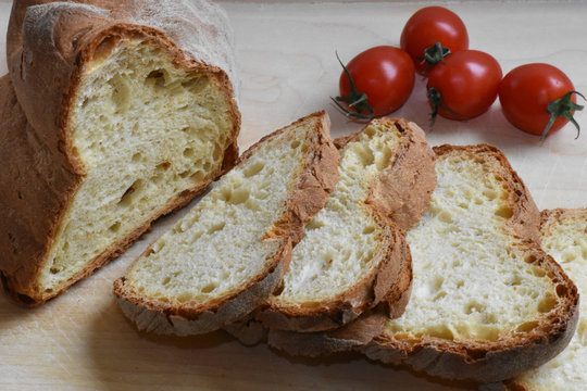 Pane Di Matera Affettato