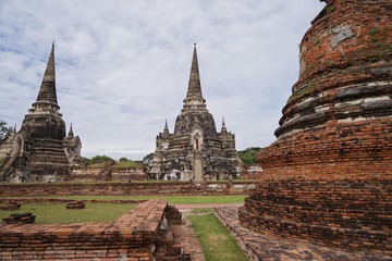 Fototapeta premium temple in ayutthaya thailand