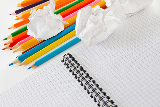 Stifte und Papier