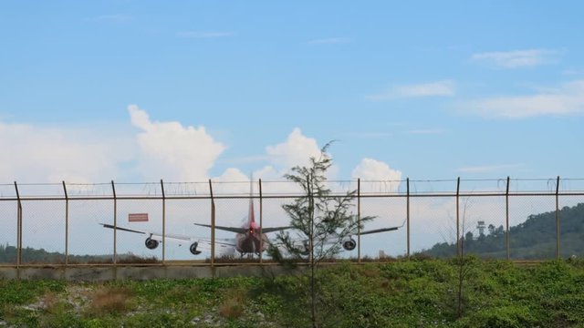 Widebody four-engine aircraft landing