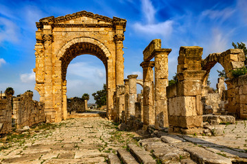 Lebanon. Tyre. The triumphal arch of Hadrian and a Roman road. The city was added to UNESCO's list of World Heritage Sites © WitR