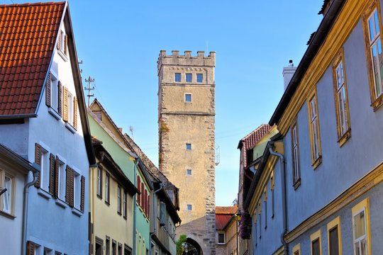 die Stadt Aub in Deutschland, der torturm - the town Aub in Germany, tower from city wall